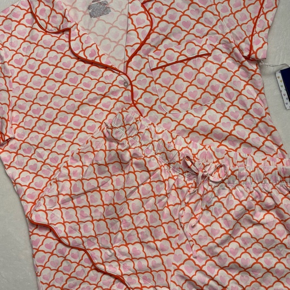 Roller Rabbit Other - 💗🐰Roller Rabbit x Target Geo Hearts Short Sleeve/Shorts Pajama Set Pink sz L